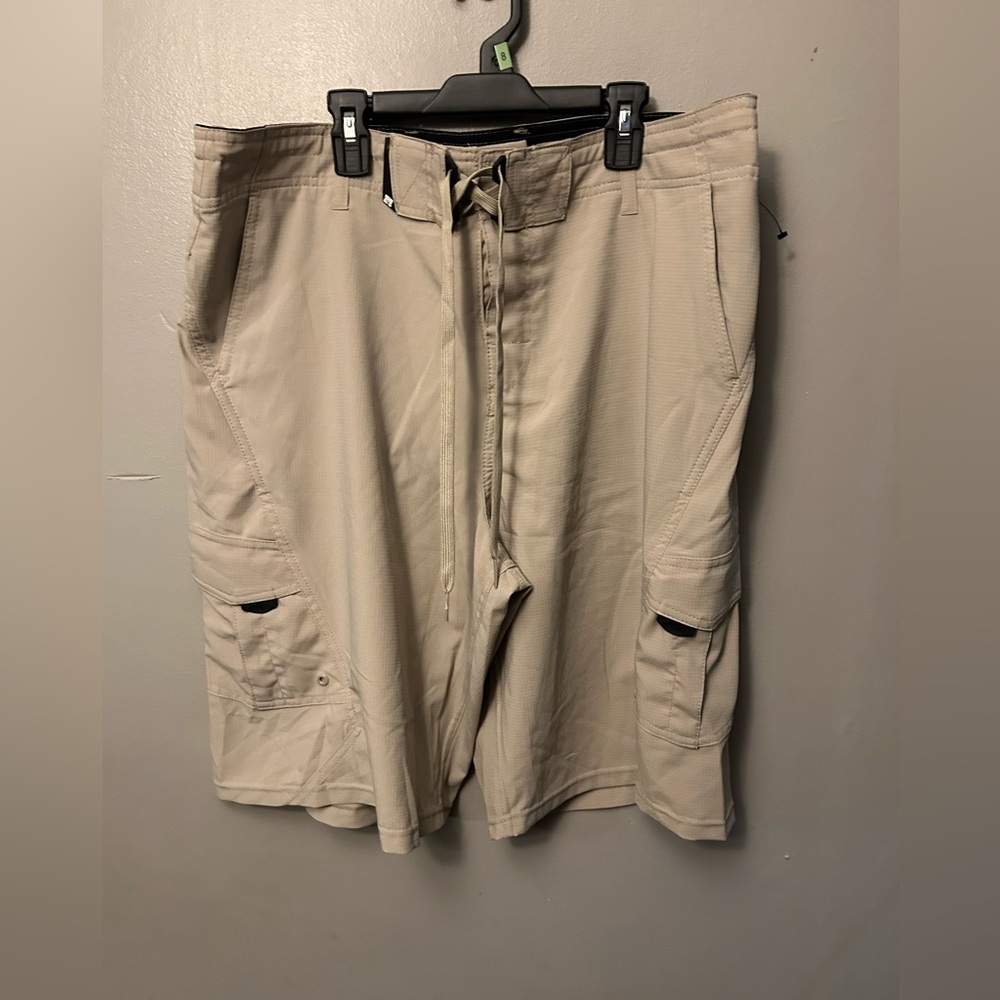 Vapor shorts - tan “amphibious” stretch ripstop cargo - Picture 2 of 10